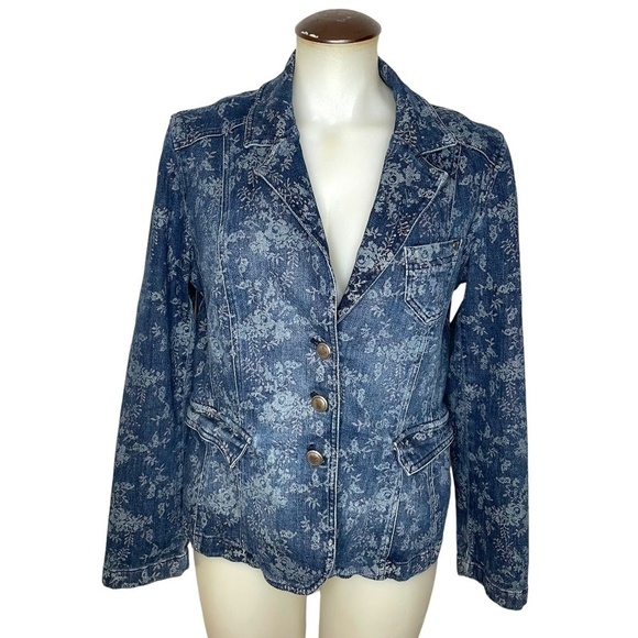 Floral Bleach Printed Denim Blazer 🤍 - Picture 1 of 13